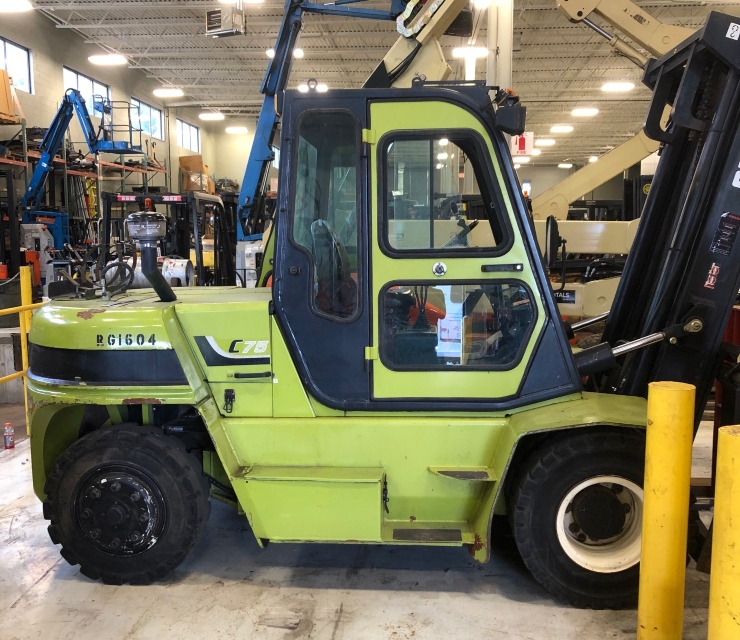 Used Forklift, Reach Truck, & Industrial Equipment in Michigan Fraza